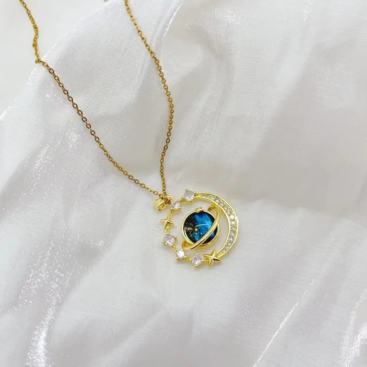 Elegant Starry Pendant